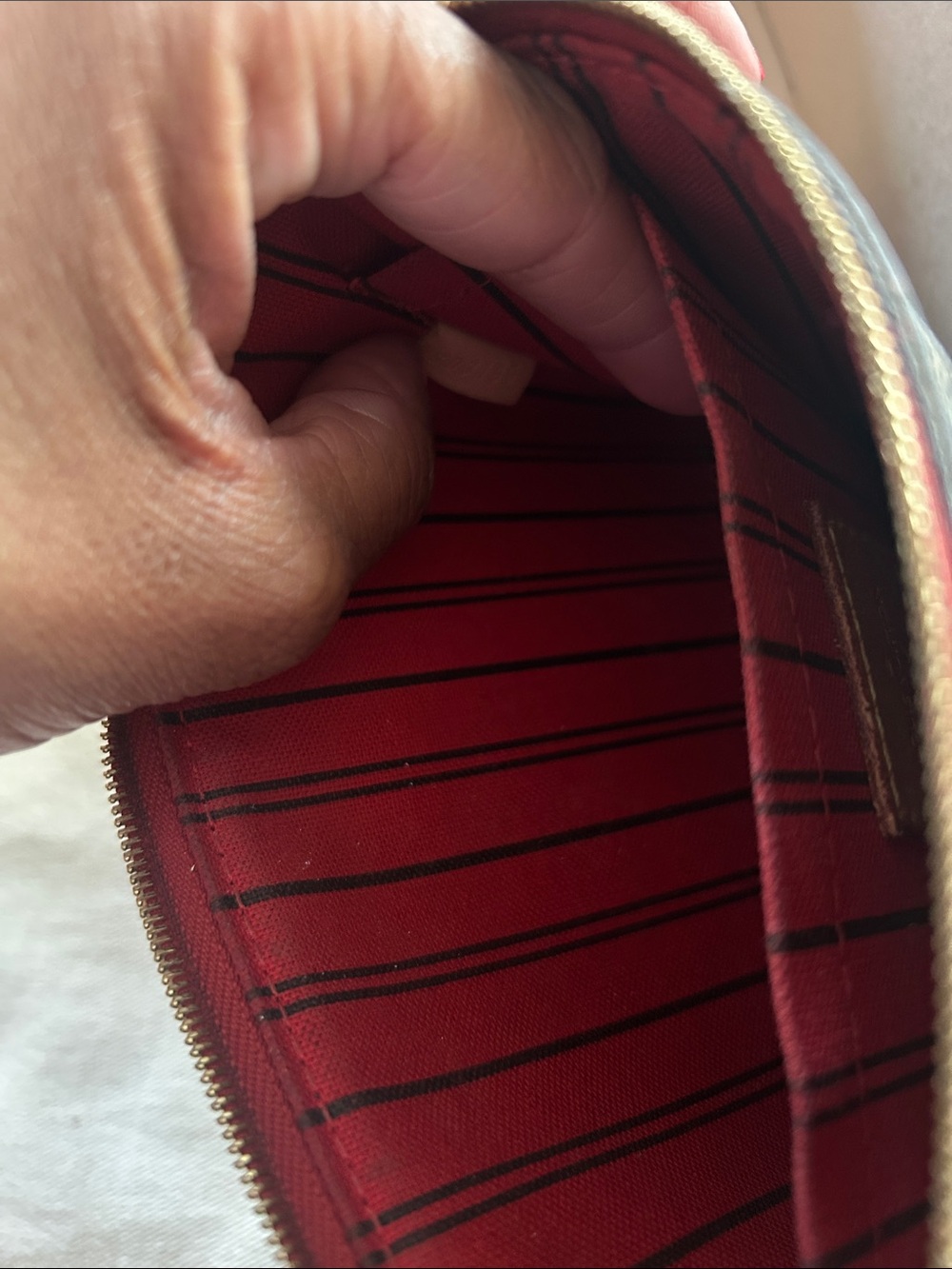 Louis Vuitton Monogram Canvas Tote and Pouch in Brown with Tan Trim - Picture 5 of 5